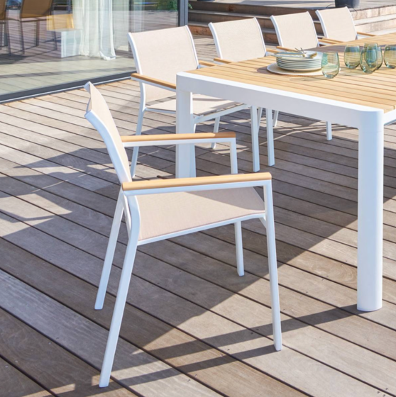 FAUTEUIL ESSENTIA ACCOUDOIRS BOIS LIN/BLANC