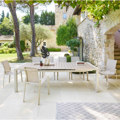 OFFRE SPECIALE : Table de jardin extensible ÉVASION Effet bois Lin / Argile + 6 Fauteuils Essentia Lin / Argile