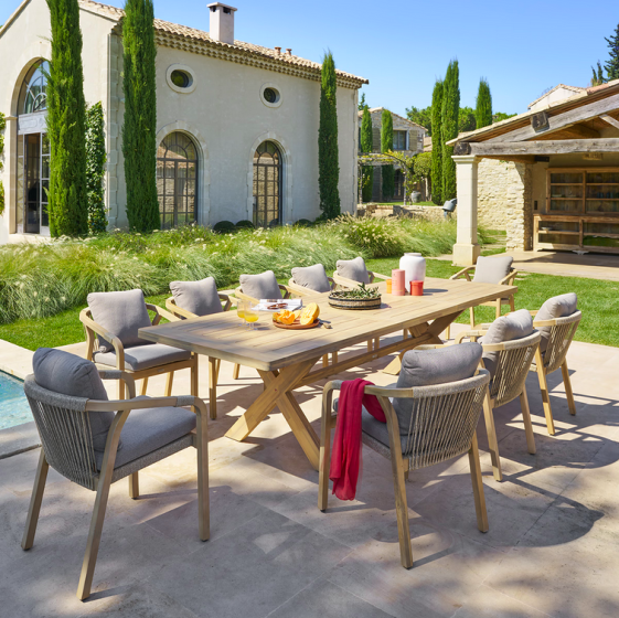 OFFRE SPECIALE : Table de jardin Extensible XENIA ACACIA 12p + 8 Fauteuils PAPOUASIE ACACIA